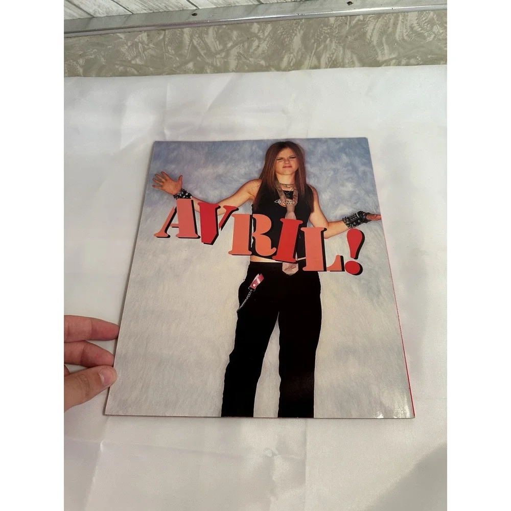 Life Story Magazine Avril Lavigne 2003 In Your Face Interview! VERY RARE
